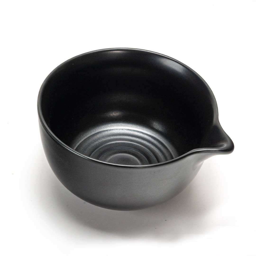 Matcha Bowl with Spout - 10oz